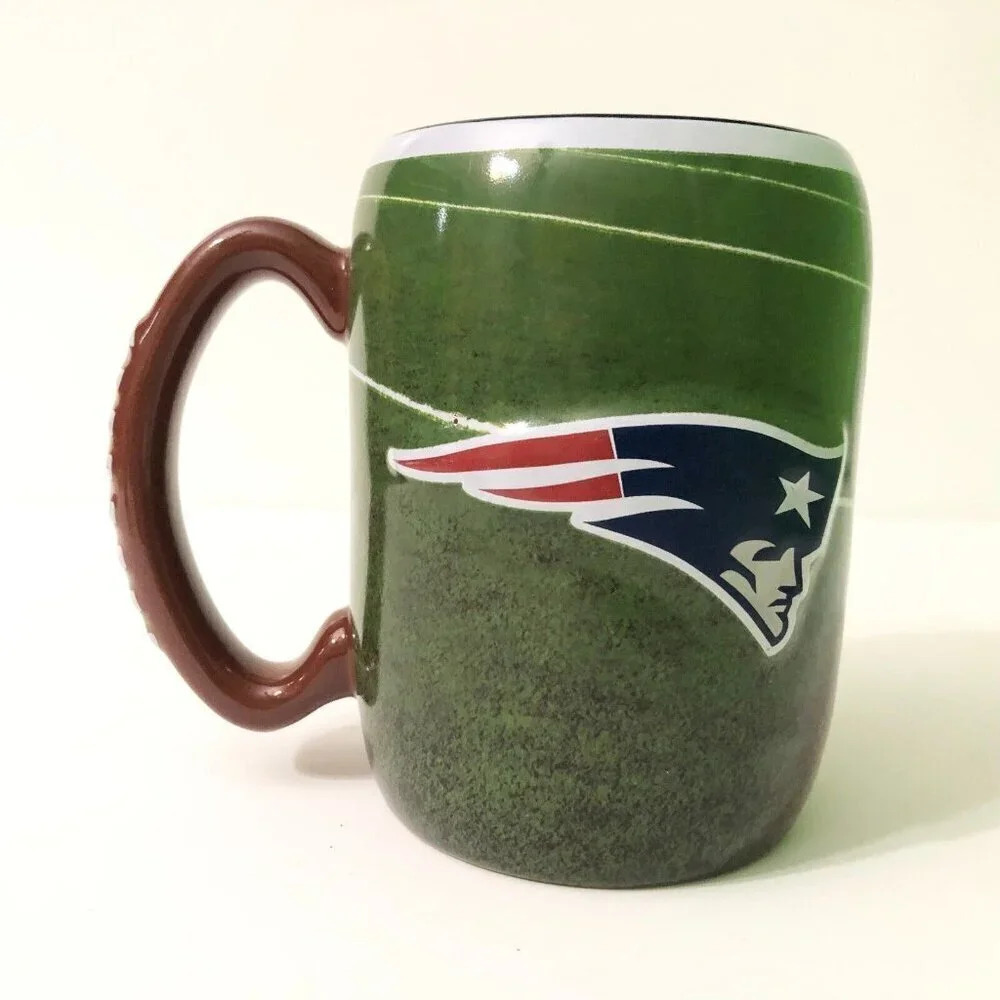 2013 Boelter Brands Patriots NFL Football CoffeeTea Cup Mug